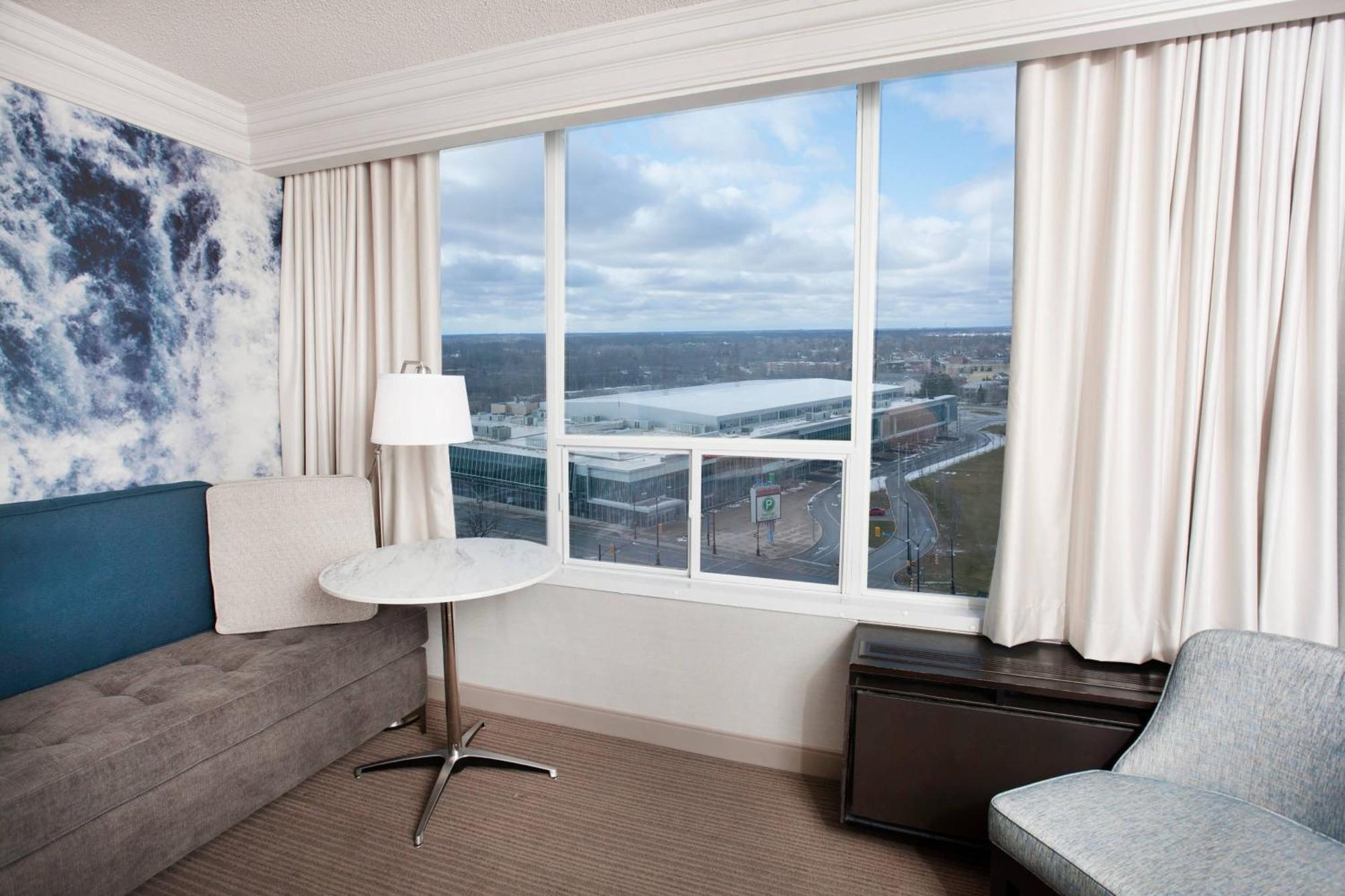 Queen Room Two Queen Beds City View