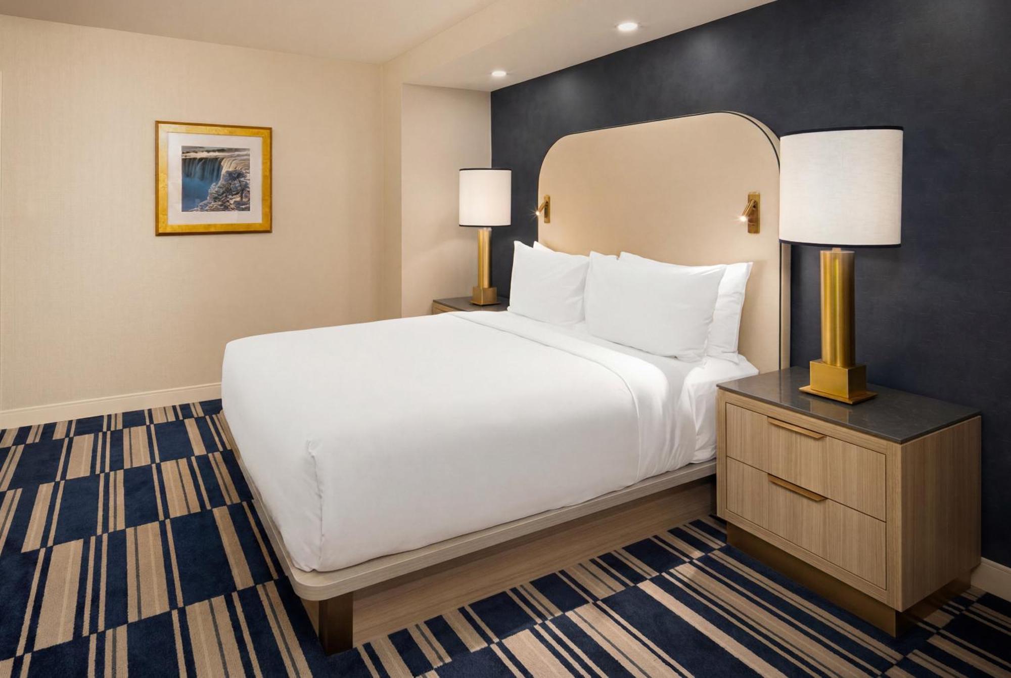 Fallsview Suite | Three Beds